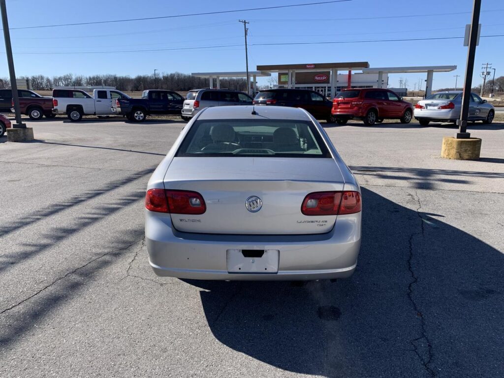 2007 Buick Lucerne CX Sedan 4D