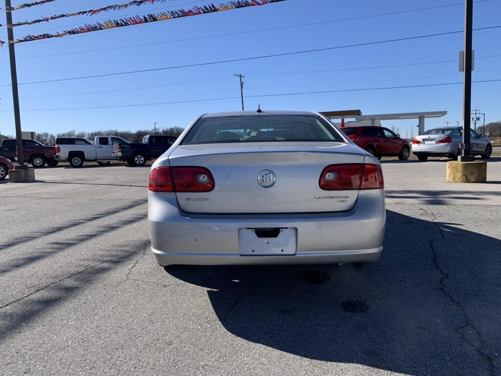 2007 Buick Lucerne CX Sedan 4D