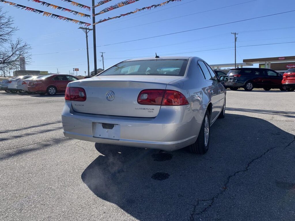 2007 Buick Lucerne CX Sedan 4D