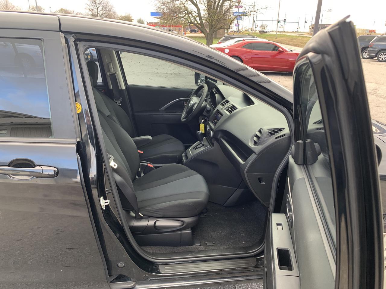 2014 Mazda MAZDA5 Sport - Photo 19