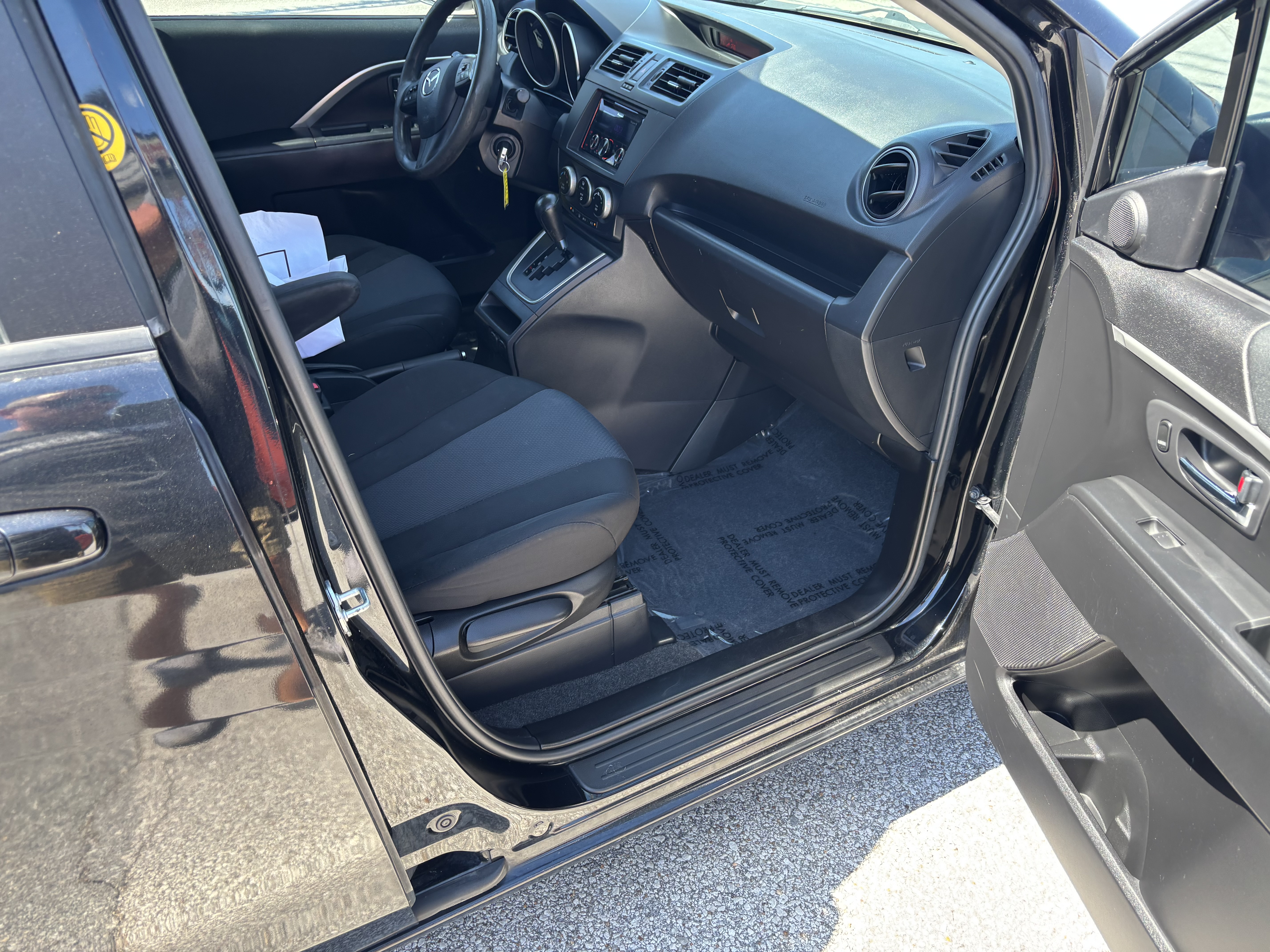2014 Mazda MAZDA5 Sport - Photo 26