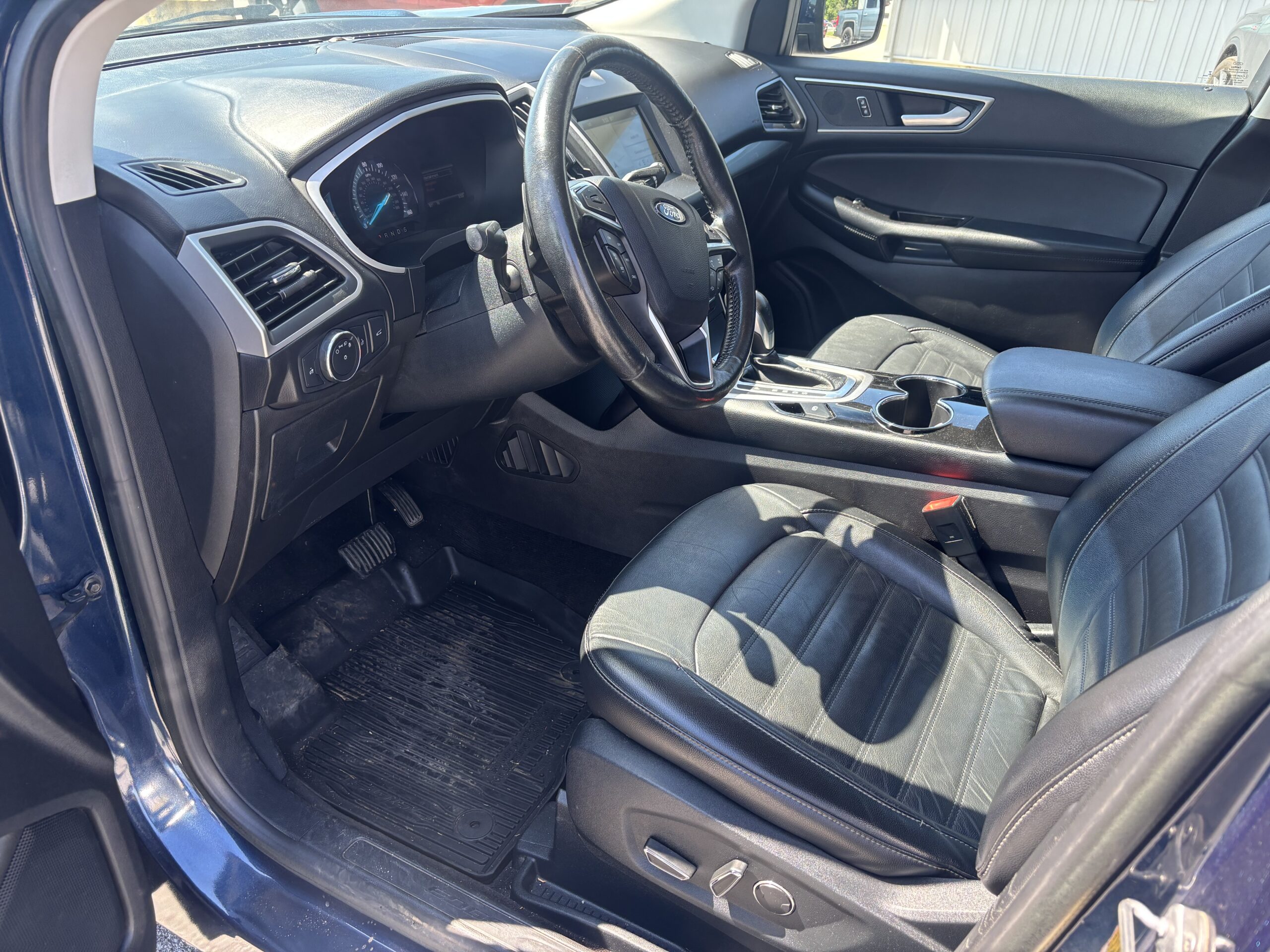 2017 Ford Edge SEL - Photo 13