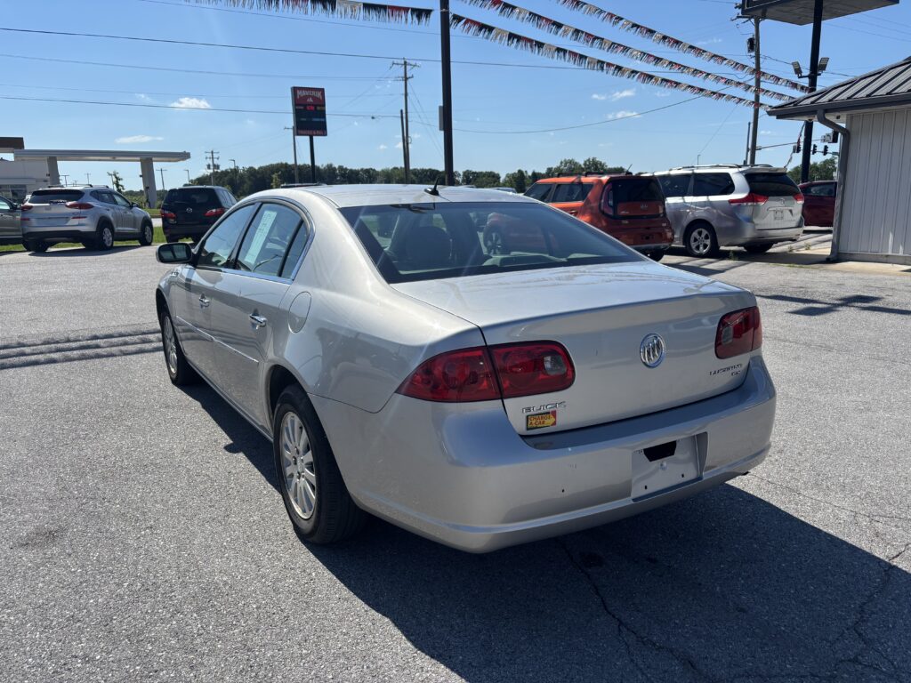 2007 Buick Lucerne CX Sedan 4D
