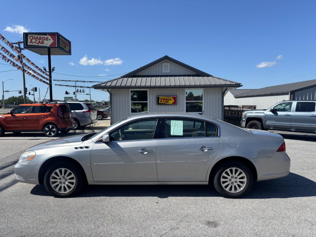 2007 Buick Lucerne CX Sedan 4D
