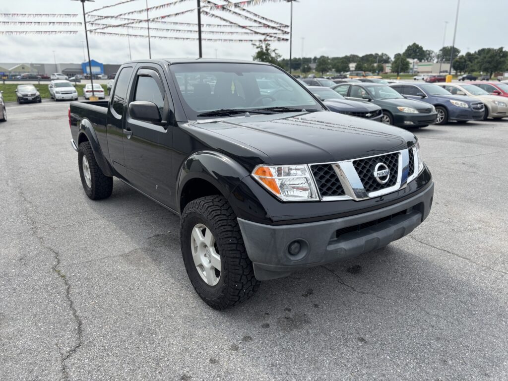 2005 Nissan Frontier King Cab XE Pickup 2D 6 ft