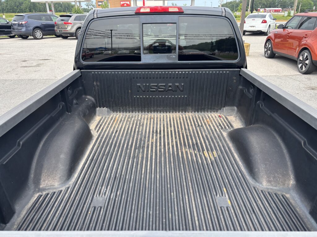 2005 Nissan Frontier King Cab XE Pickup 2D 6 ft